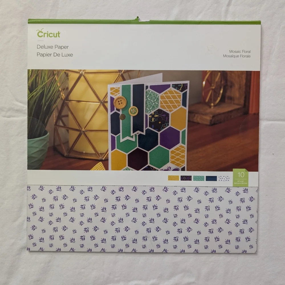 🆕Bundle Of Cricut Deluxe Paper 